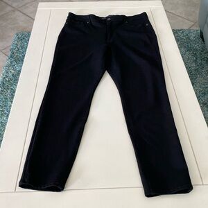 Gloria Vanderbilt Size 14 Black straight leg/legging pants